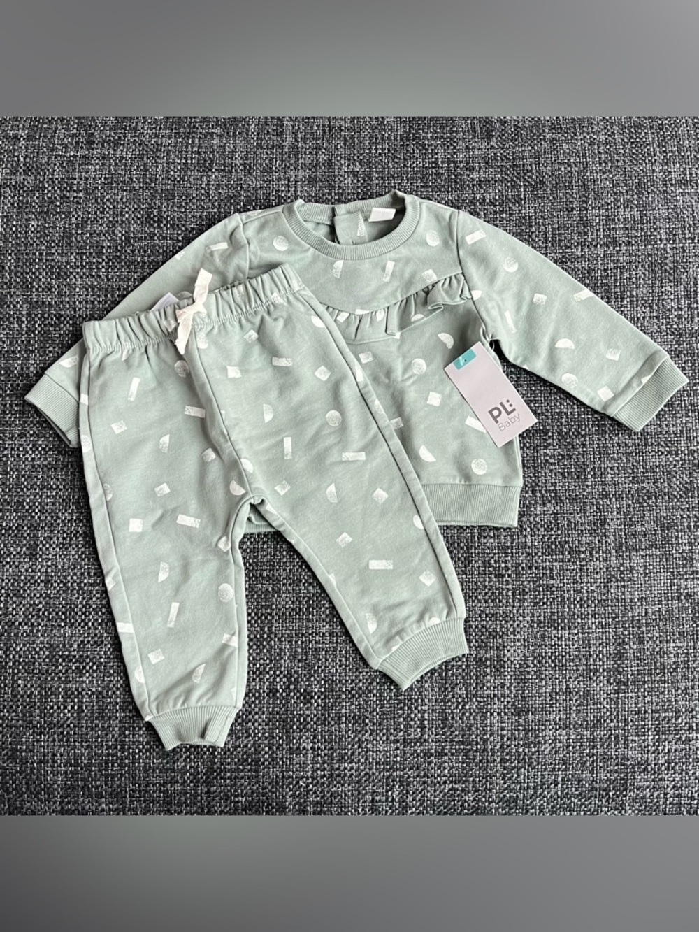 NWT PL Baby Girls Sweater Set Size 9 Months